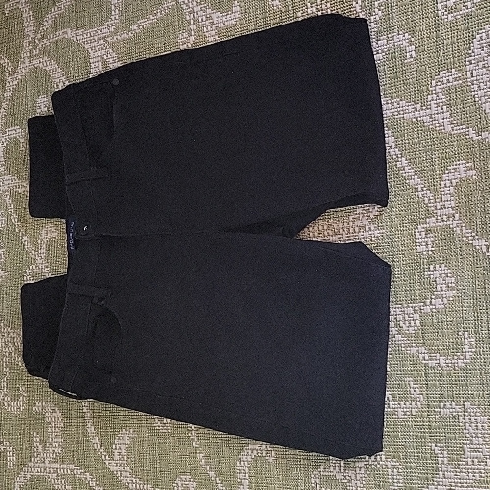 Black Bandolino skinny jeans, size 14